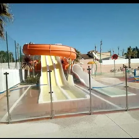 Camping Les Sables Du Midi - Mobile-home 6 Pers. مكان تخييم *